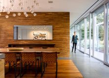 WomanCarryingWine Full